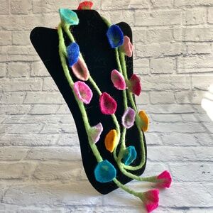 HANDFELTED WOOL SCARF/NECKLACE NWOT